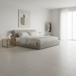 Porcelanato unicolor hueso 60x60 cm brillante, ideal para salas, comedores, locales comerciales y dormitorios. Encuentalo en www.marketceramico.com