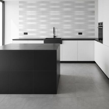 Mayolica dalia silver 30x60 cm, con acabado brillante para muros modernos y elegantes. Encuéntralo en www.marketceramico.com