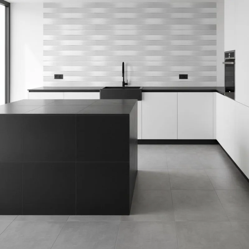 Mayólica Dalia New II Silver Decorado 30x60 cm brillante con diseño geométrico moderno para paredes elegantes y contemporáneas.