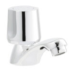 Llave saona para lavadero en bronce cromado con perilla acrilico y aireador. Encuéntralo en www.marketceramico.com