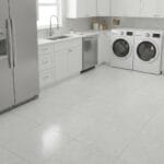 Piso Orion Gris 45x45 cm semi mate con puntos pronunciados, resistente para sala, baño, cocina,etc. De tráfico medio. Encuentralo en www.marketcemico.com