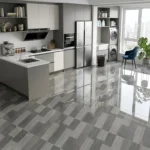 Porcelanato Vitri Dallas Grey 60x60 cm tipo parquet madera gris claro con vetas grises, acabado brillante para pisos de sala, cocina y dormitorios modernos | Market Cerámico